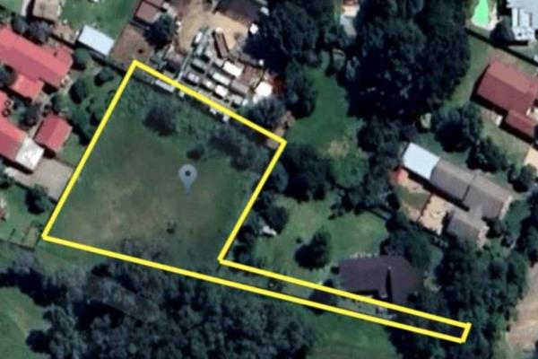 Discover the Canvas of Opportunity

 The land offers a rare blank slate, with residential zoning rights.  This vacant land offers ...