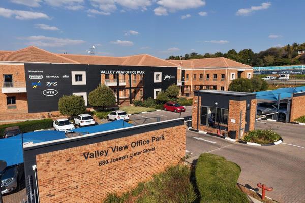 Roodepoort, Johannesburg Property : Property and houses to rent in ...