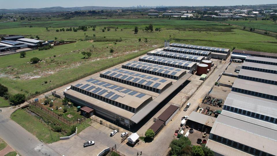 Industrial property for sale in Roodekop - 1 Bevanweg - P24-116573045