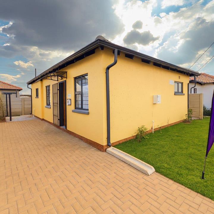 Listing number: P24-117726706, Image number: 1