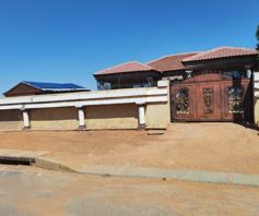 House for sale in Esselen Park