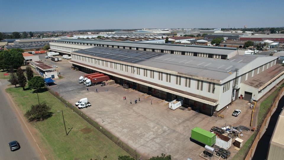 Industrial property for sale in Roodekop - 2 Bevanweg - P24-116576792