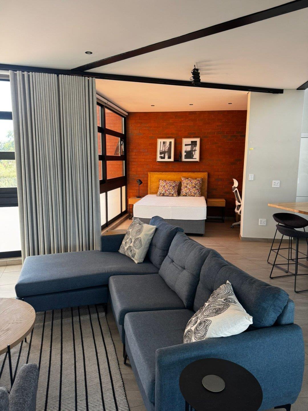1 Bedrooms Near Menull
