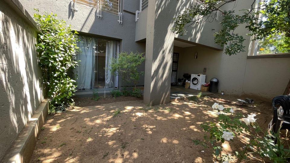 2 Bedroom Apartment / flat for sale in Rivonia - P24-116578083