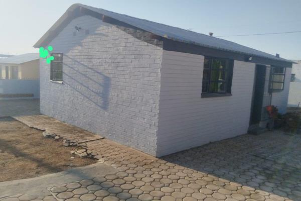 Here is 2 bedroom house for rental in Soshanguve 

Location :close to necessary  amenities like school ,church ,and shopping complex ...