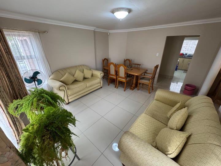 Listing number: P24-116587948, Image number: 2