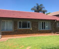 House for sale in Rooihuiskraal