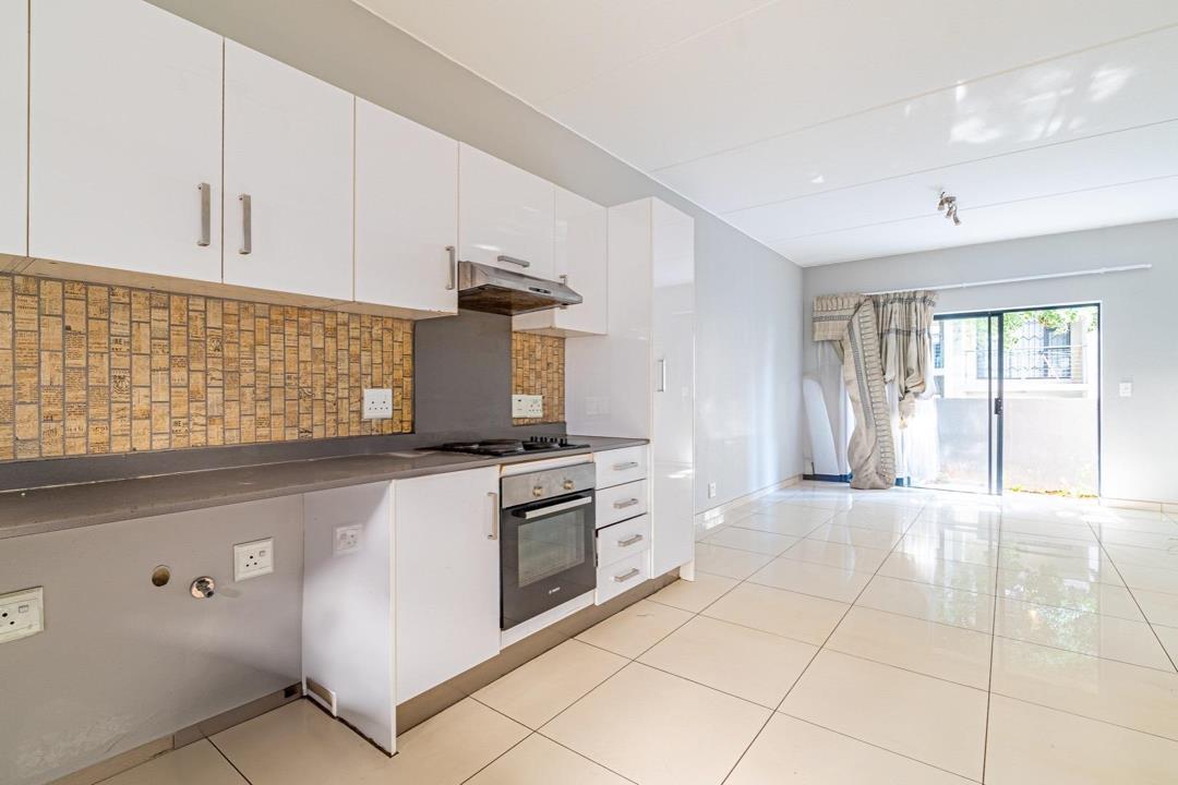 3 Bedroom Apartment / flat for sale in North Riding - P24-117330929