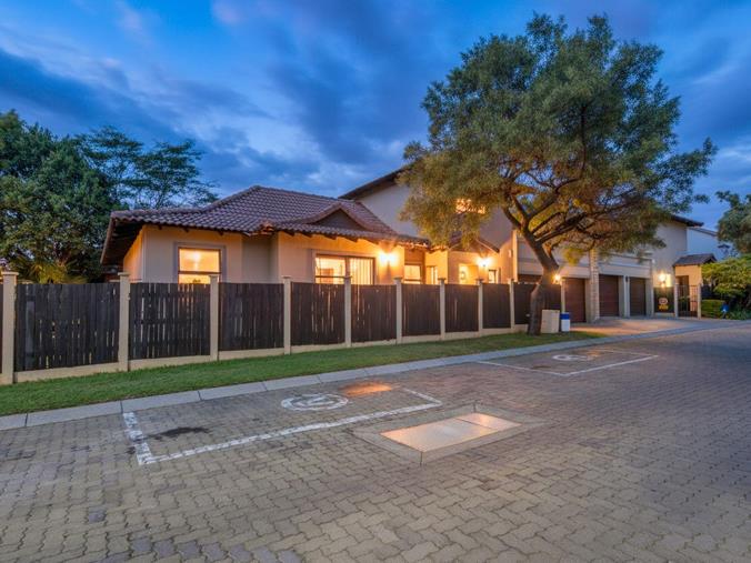3 Bedroom House for Sale in Fourways Gardens