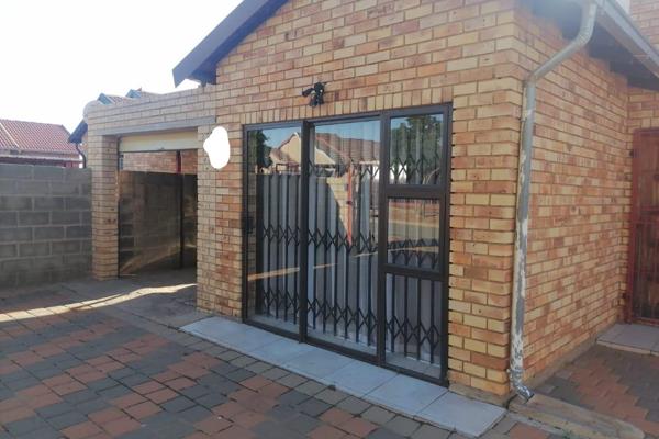 Experience modern living in this home, perfectly located in the peaceful and growing neighbourhood of Mandela View. This property ...