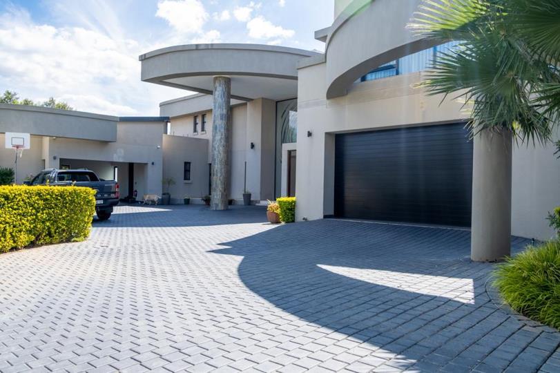 Listing number: P24-115595470, Image number: 2