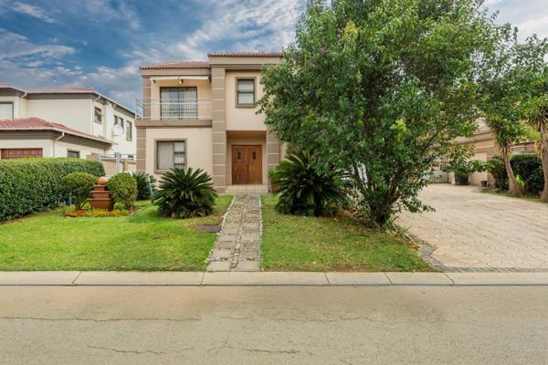 4 Bedroom House for sale in Aspen Hills - 23 Waxberry Drive - P24