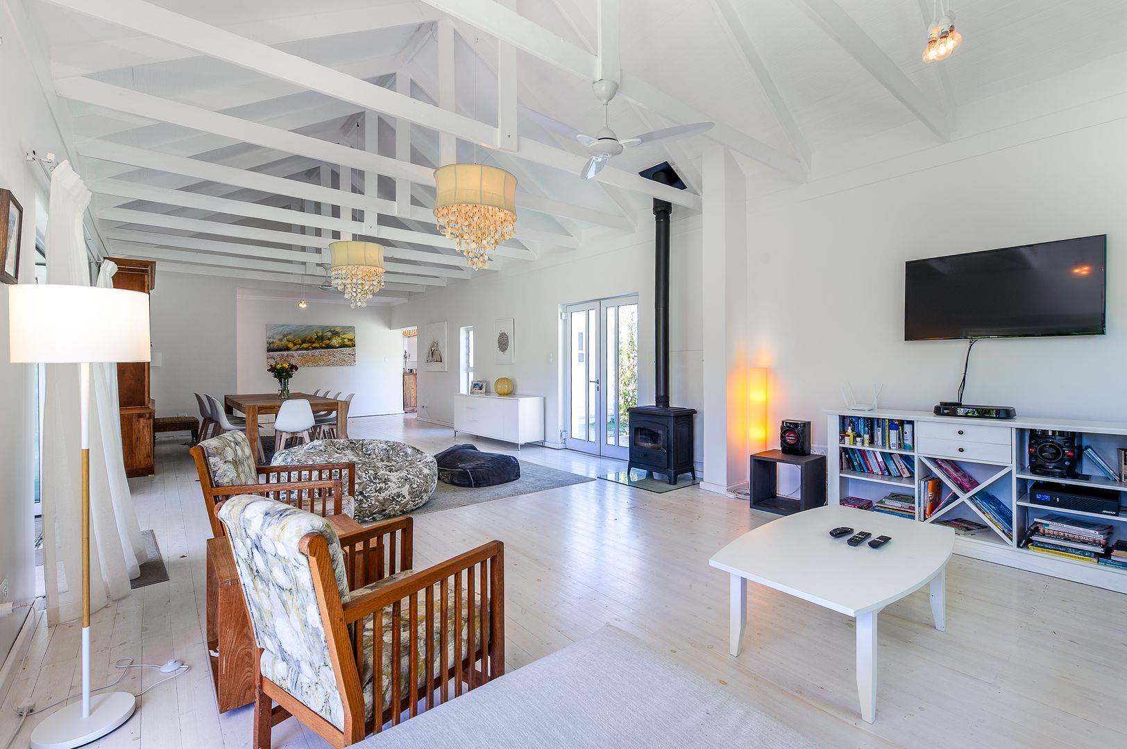 Photo of 3 Bedroom House to rent in Leisure Isle