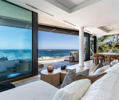 Apartment / Flat for sale in Clifton