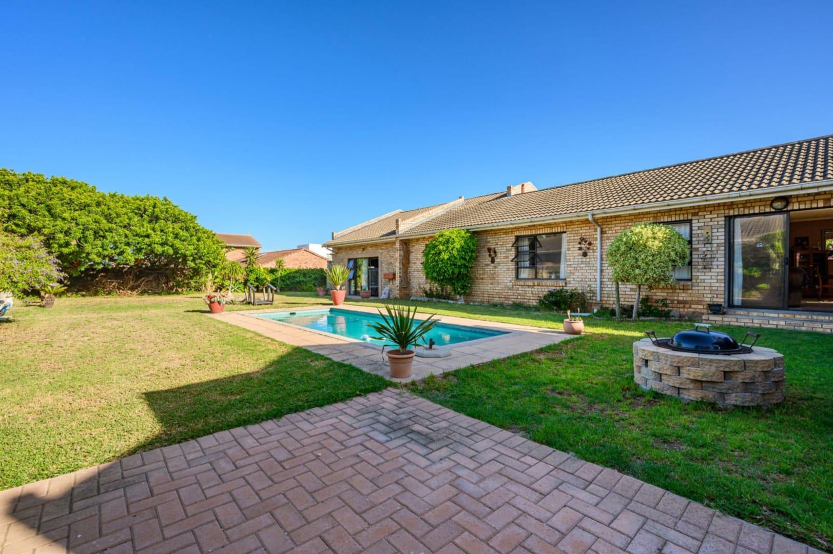 port-elizabeth-property-houses-for-sale-in-port-elizabeth