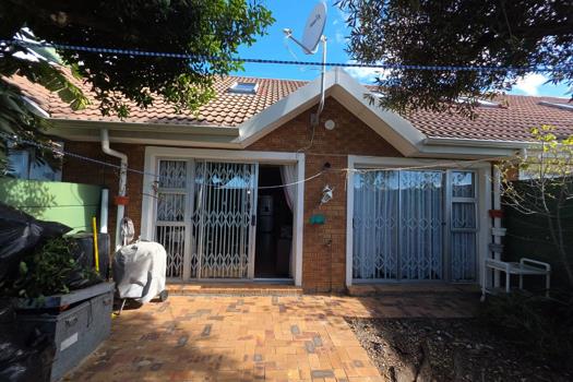 3 Bedroom Apartment / Flat for sale in Parklands