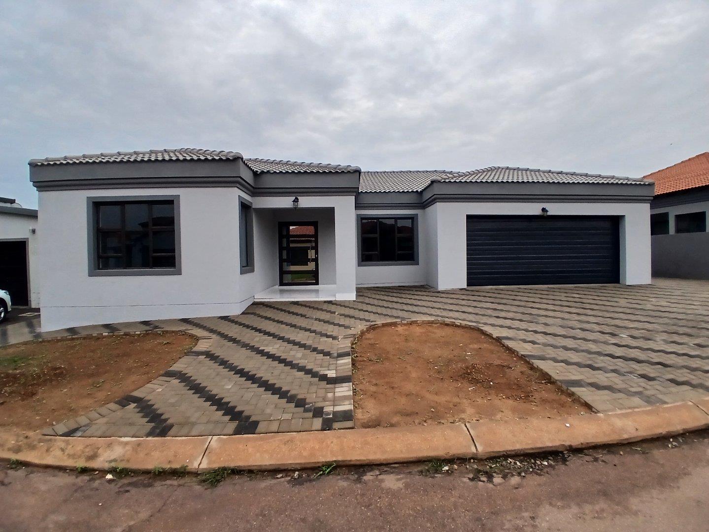 3 Bedroom House for sale in The Orchards - Orange Street 70 - P24