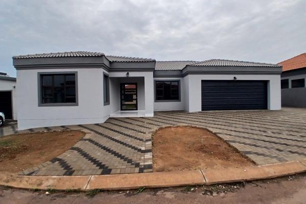 3 Bedroom House for sale in The Orchards - Orange Street 70 - P24