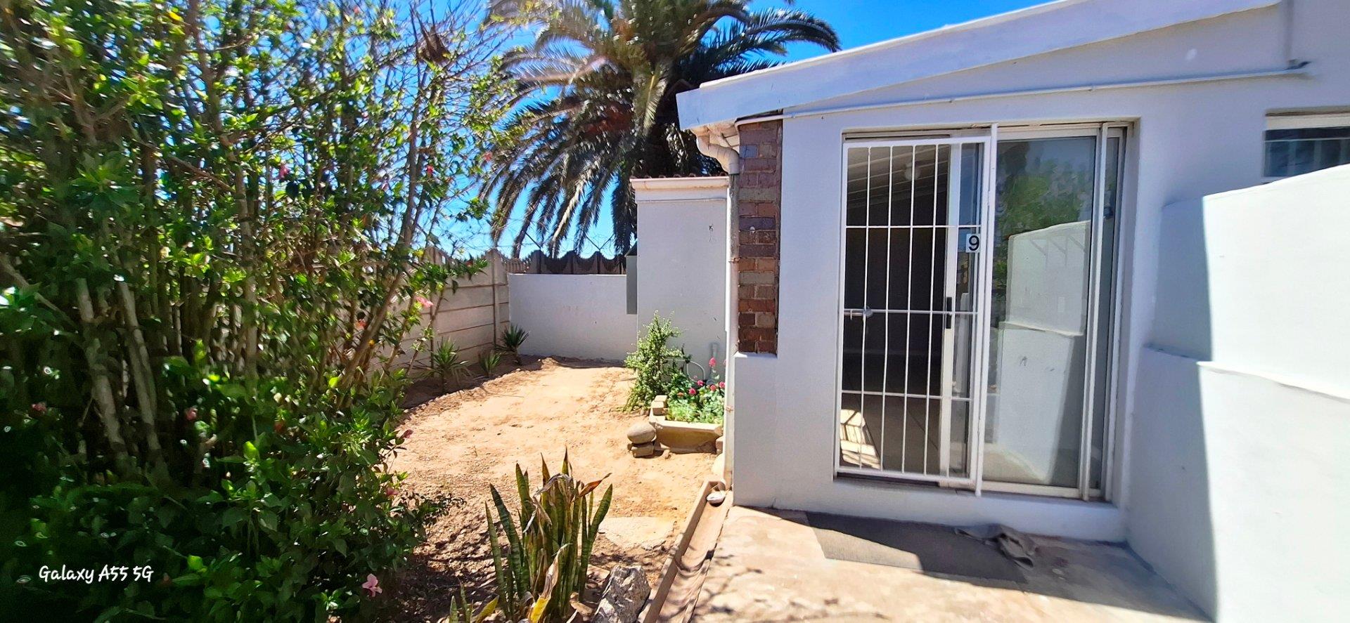 Photo of Apartment / flat to rent in Vredenburg