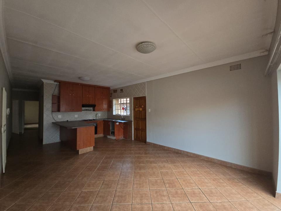 Listing number: P24-116623183, Image number: 1