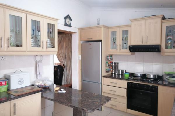 Looking for a peaceful place to call home? This charming 3-bedroom house, tucked away in a quiet cul-de-sac in the heart of Bombay ...