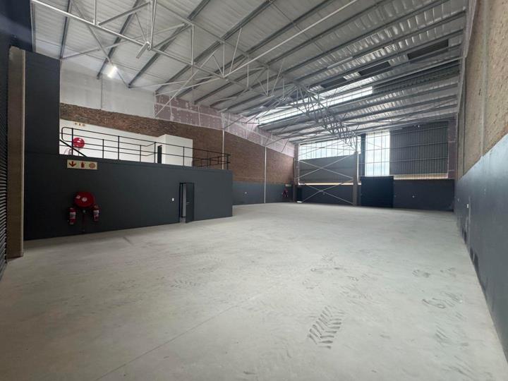 Industrial property to rent in Samrand Business Park - 3 Silverview, 78 ...