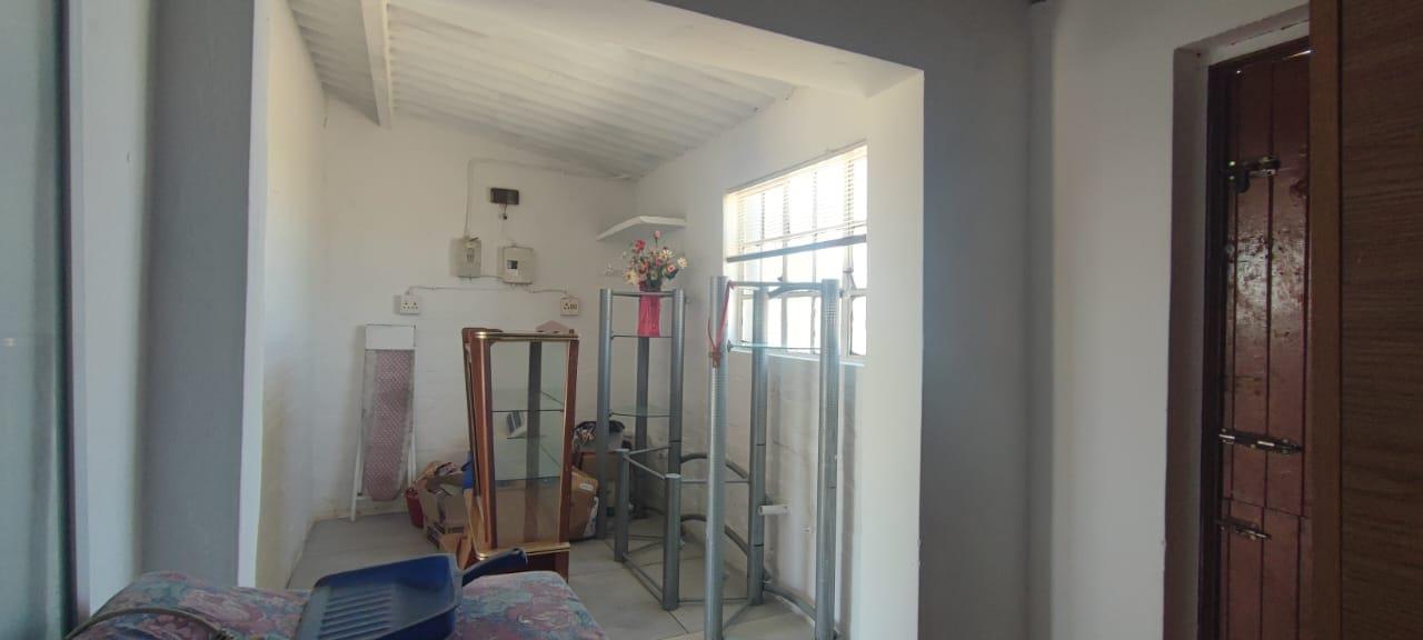 Photo of 1 Bedroom House for sale in White City