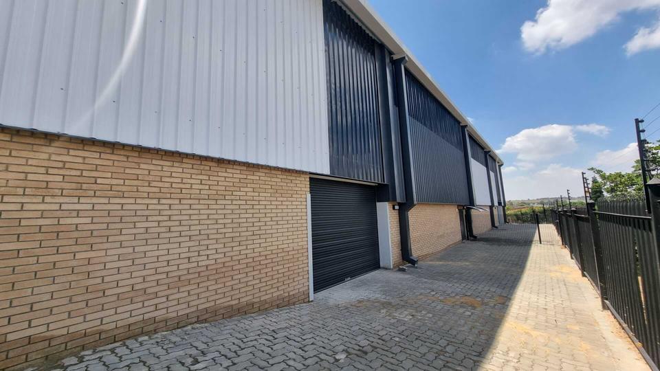 Industrial property to rent in Samrand Business Park - P24-116858131