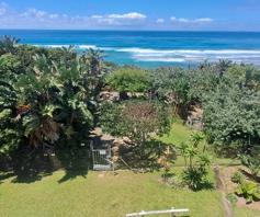 Apartment / Flat for sale in Lawrence Rocks