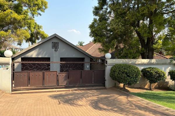 Your Family’s Dream Home Awaits!

Welcome to this beautiful and spacious 6-bedroom home in the heart of Piet Retief, designed for ...