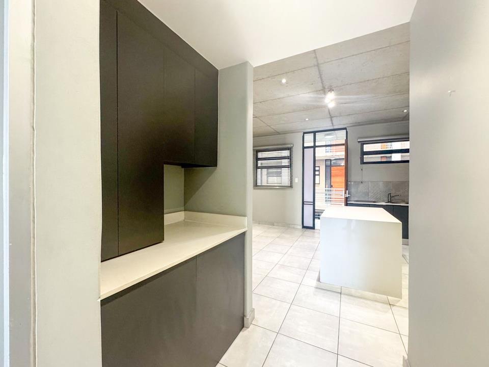 Listing number: P24-116648443, Image number: 1, Image