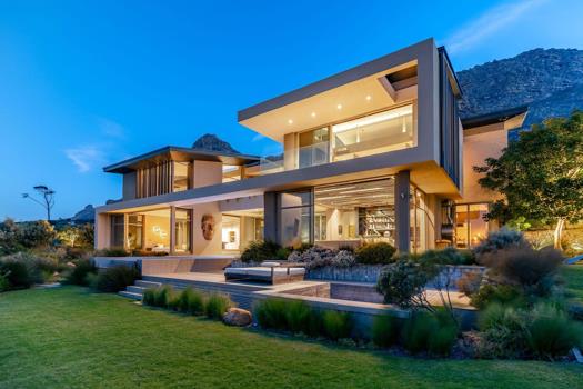4 Bedroom House for sale in Stonehurst Mountain Estate
