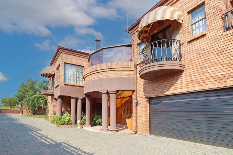 Listing number: P24-116654666, Image number: 2, Image