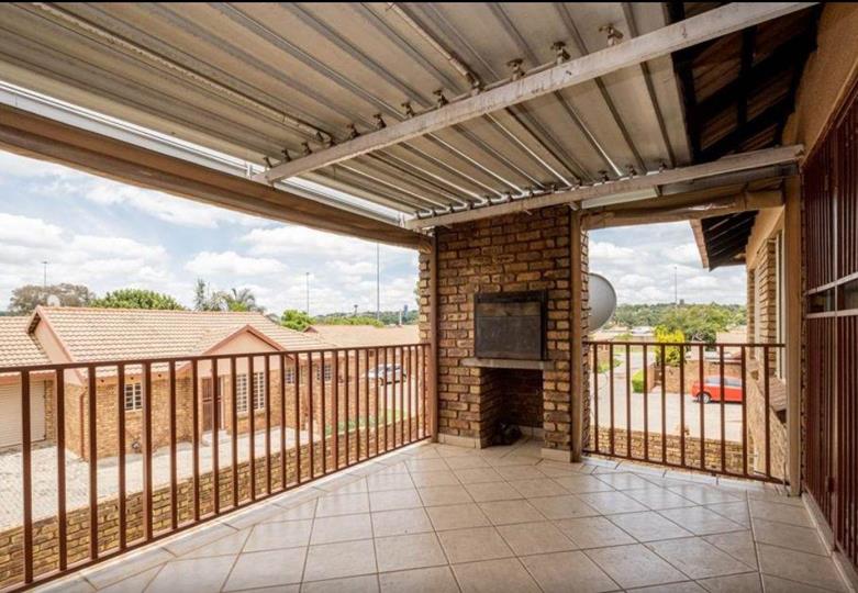 Listing number: P24-117332241, Image number: 2