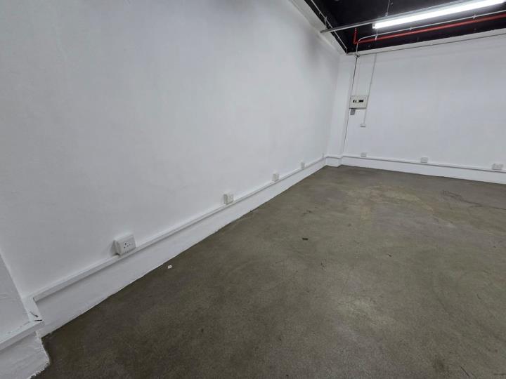 Listing number: P24-116318735, Image number: 3, Ideal 64m² Retail Unit to Let in Grangetown, Verulam - Secure and Well-Located!