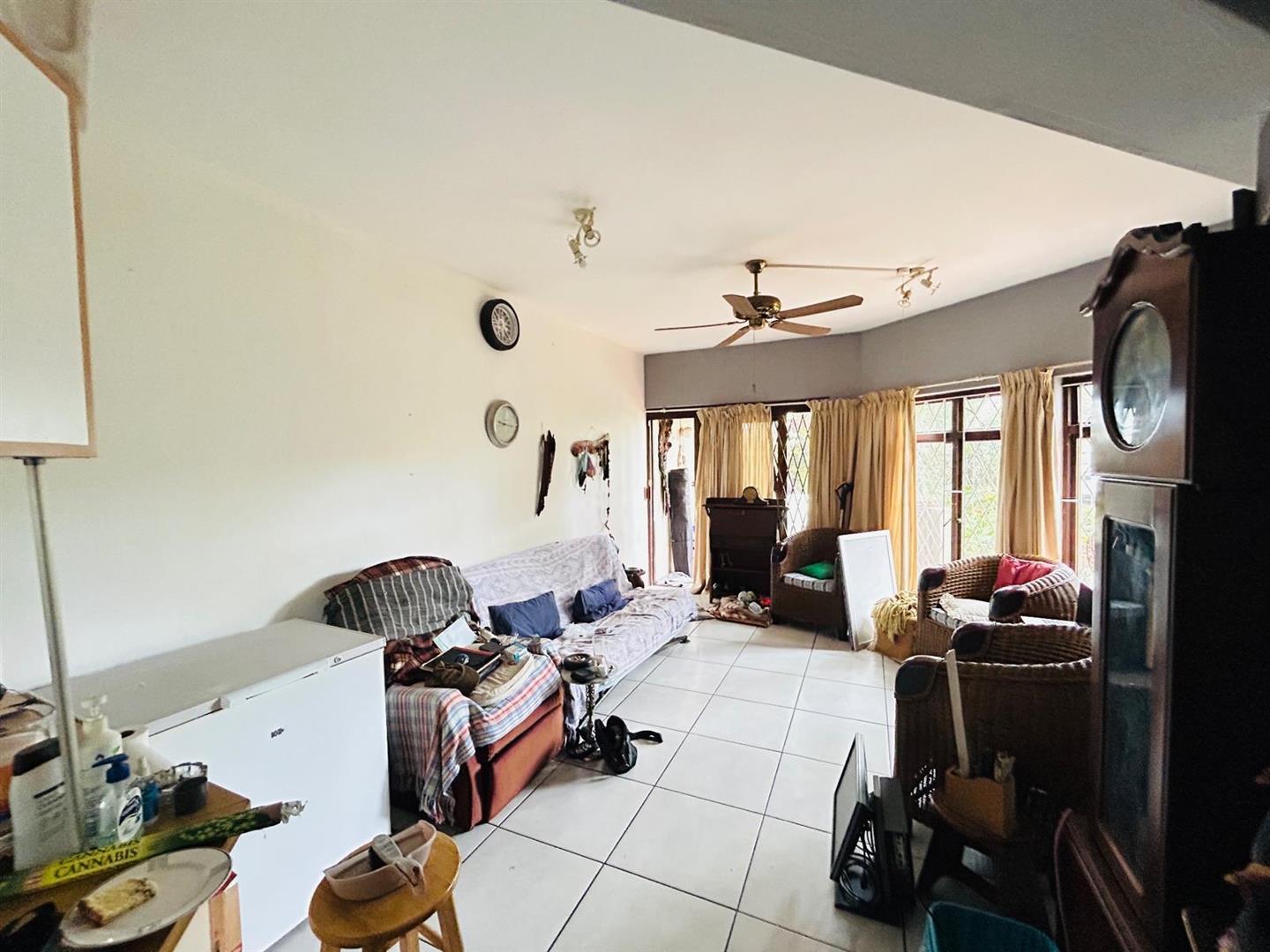 2 Bedroom Apartment / flat to rent in Manaba Beach - P24-116652943