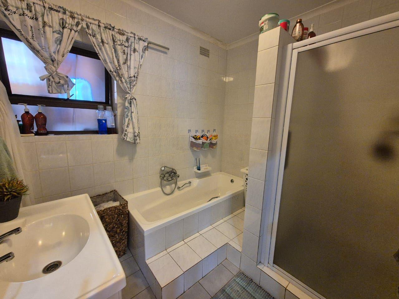 Photo of 4 Bedroom House for sale in Lamberts Bay