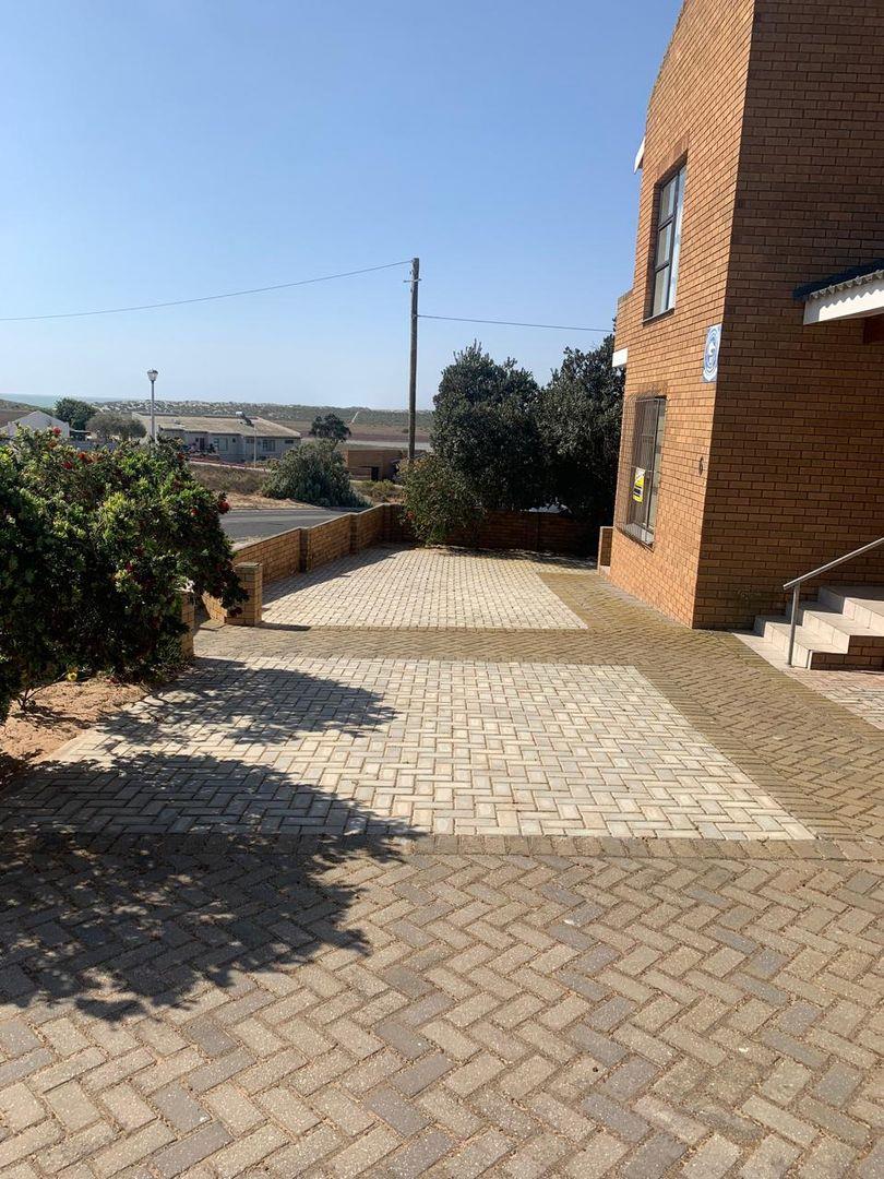 Photo of 4 Bedroom House for sale in Lamberts Bay