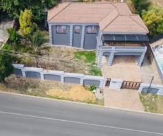 House for sale in Oakdene