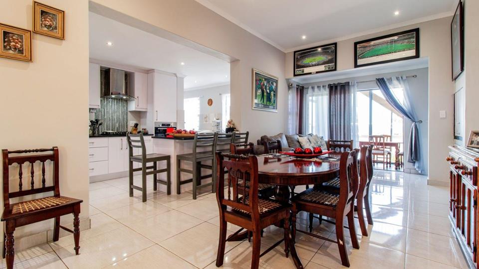 Listing number: P24-116662944, Image number: 2