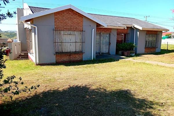 Virtual Realty presents this lovely home with 3 bedroom house ,entering to a well built in kitchen leading you to a spacious sitting ...