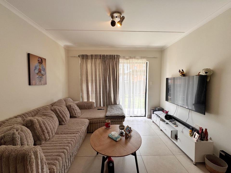 Listing number: P24-116669802, Image number: 1