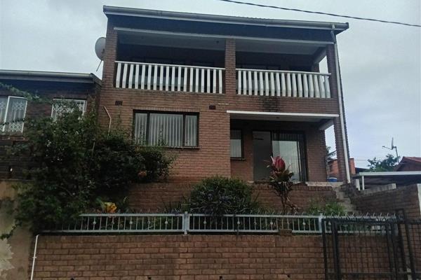 Space galore in the front building! Beautiful, immaculate back building! 

Families - spacious property ideally suited for a large ...