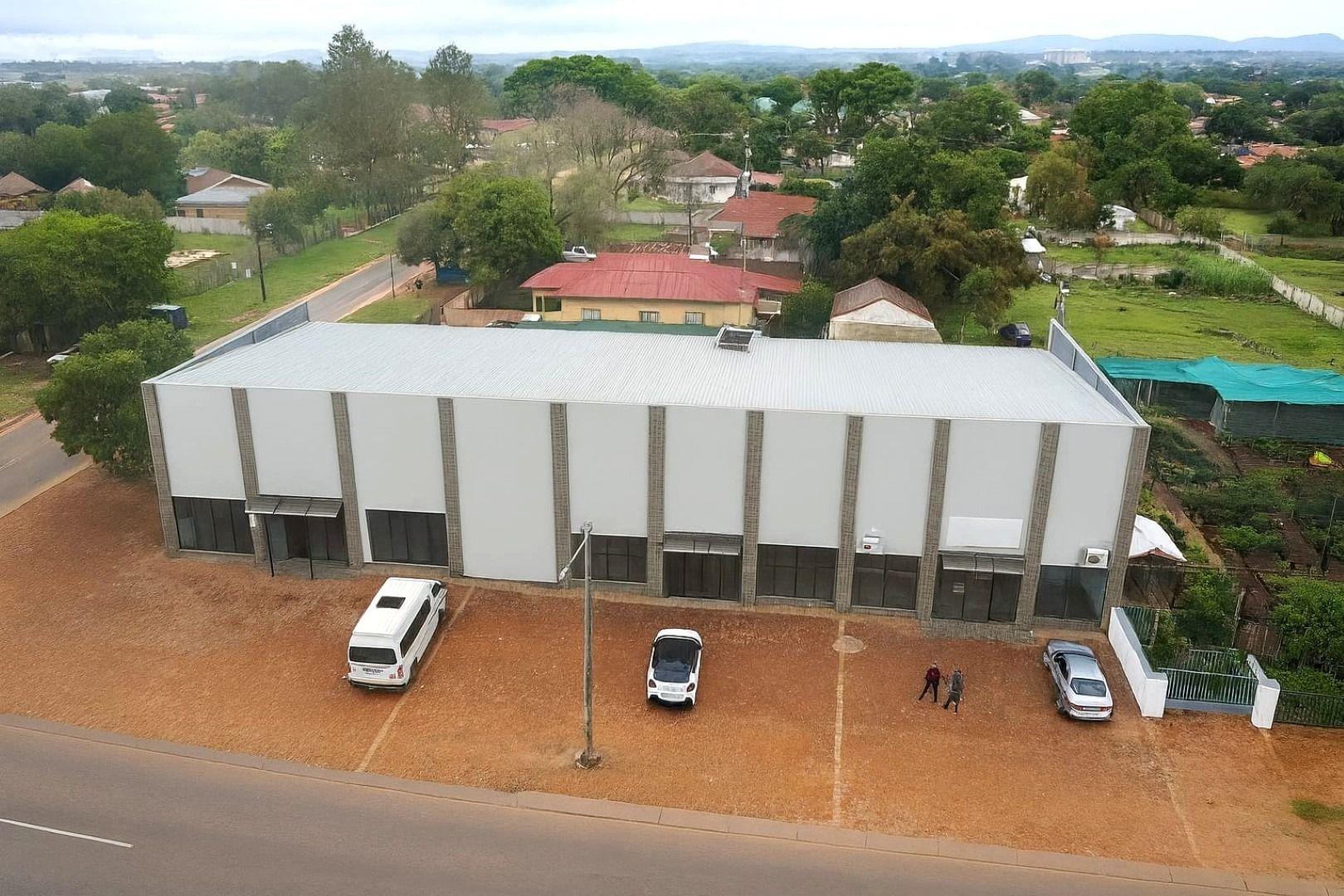 Commercial property for sale in Modimolle - P24-116678384
