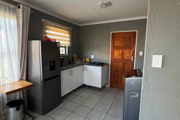 2 Bedroom House for sale in Azaadville Gardens - 378 Frangipan