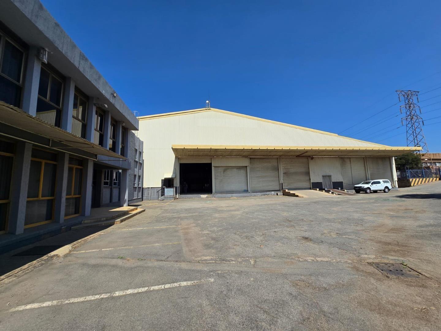 Industrial property for sale in Cleveland - 11 Cleveland Rd - P24-114062380