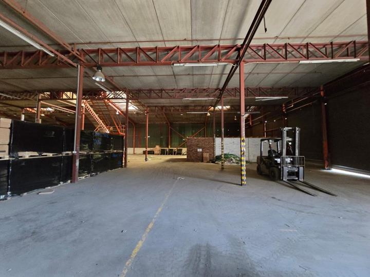 Industrial property for sale in Cleveland - 11 Cleveland Rd - P24-114062380