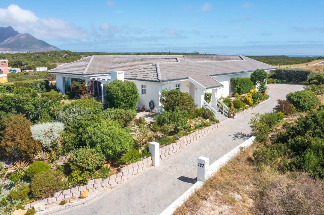 3 Bedroom House for sale in Flamingo Bay - 182 Flamingo Bay - Hermanus