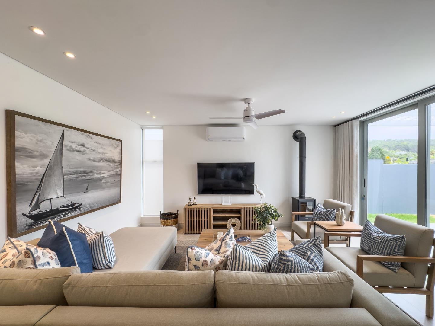Photo of 3 Bedroom Townhouse to rent in Seaside Longships