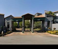 Apartment / Flat for sale in Honeydew Grove